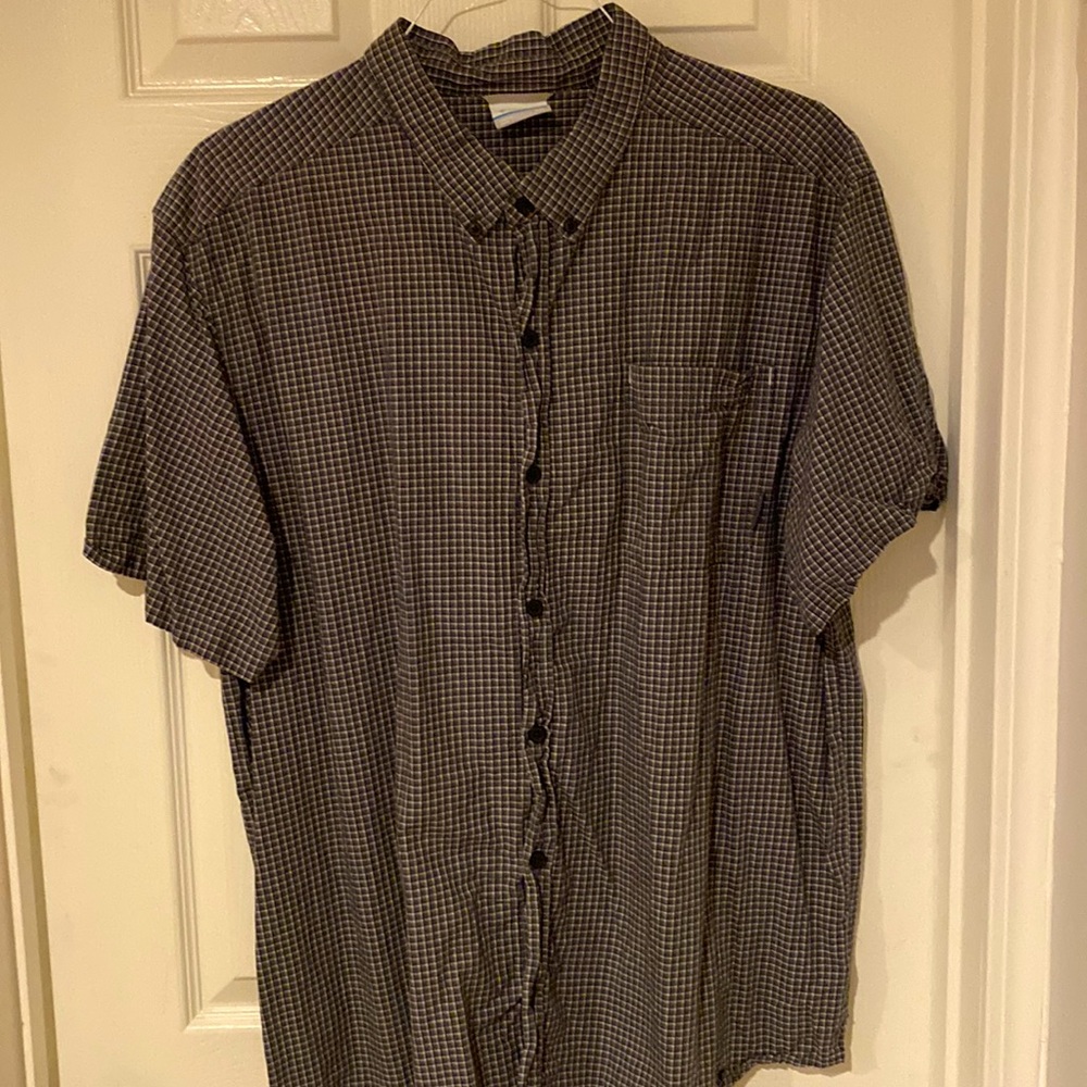 Mens grey plaid button down Columbia shirt, size 2X